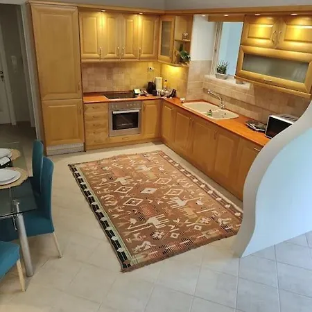Lefkothea'S House-2
